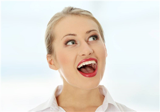 烤瓷牙可以帶牙套嗎？烤瓷牙可以只做門牙嗎？