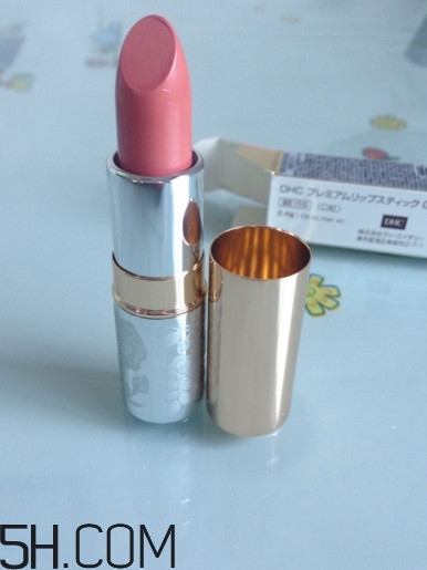 dhc美容液唇膏好嗎？dhc尊貴美容液唇膏試色