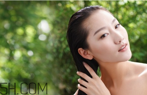 護發(fā)素和護發(fā)精油的區(qū)別？孕婦能使用護發(fā)素嗎？