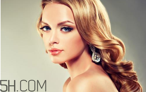 護發(fā)素和精華素哪個好？護發(fā)素和精華素的區(qū)別