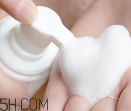 上水和肌氨基酸潔面怎么樣？上水和肌洗面奶怎么用？