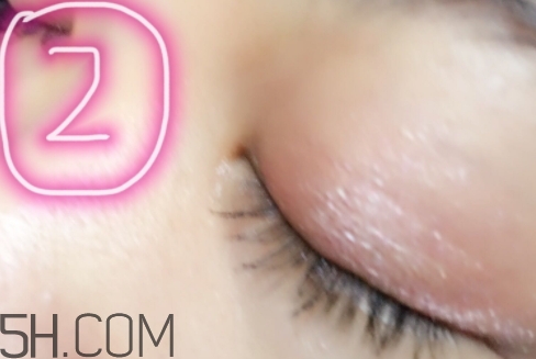 眼影可以當(dāng)眉粉嗎？眼影和眉粉有什么區(qū)別