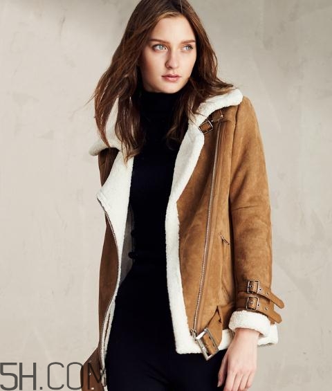 麂皮絨衣服掉色嗎？麂皮絨衣服掉色怎么處理？