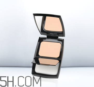 蘭蔻奇跡光采粉餅怎么樣？蘭蔻奇跡光采粉餅好用嗎？