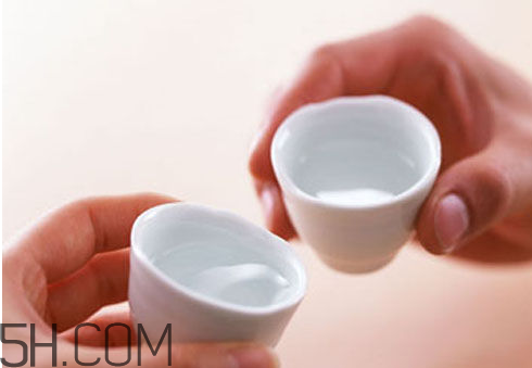 洗發(fā)水怎么區(qū)分酸堿性？防掉發(fā)的最好方法