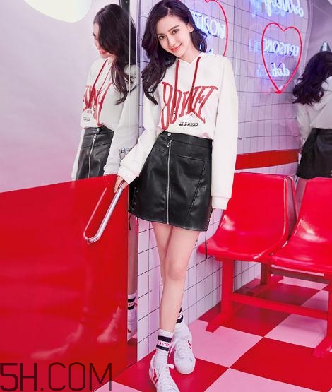 皮裙發(fā)霉怎么處理？皮裙長霉怎么洗掉？