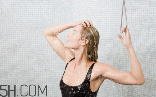 施華蔻洗發(fā)水去屑嗎？正確的洗頭步驟