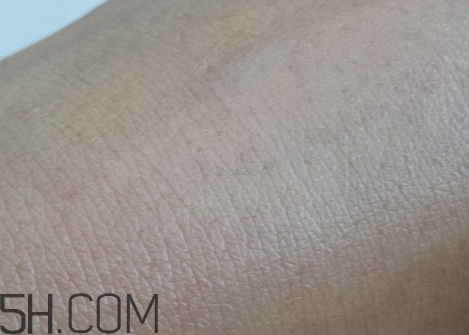 卡姿蘭眼線筆不出水怎么回事？卡姿蘭眼線筆不出水怎么辦