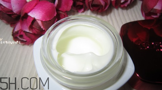 歐萊雅復(fù)顏抗皺日霜好不好？歐萊雅復(fù)顏抗皺日霜怎么樣？