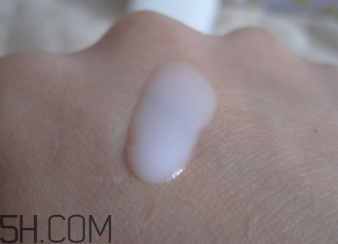 歐萊雅復(fù)顏清乳柔膚水適合年齡_適合膚質(zhì) 歐萊雅復(fù)顏清乳柔膚水適合年齡_適合膚質(zhì)