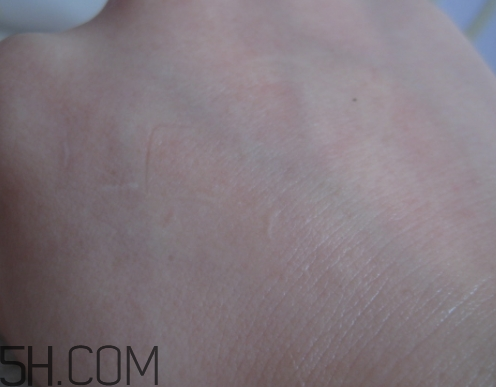 歐萊雅復(fù)顏清乳柔膚水適合年齡_適合膚質(zhì) 歐萊雅復(fù)顏清乳柔膚水適合年齡_適合膚質(zhì)