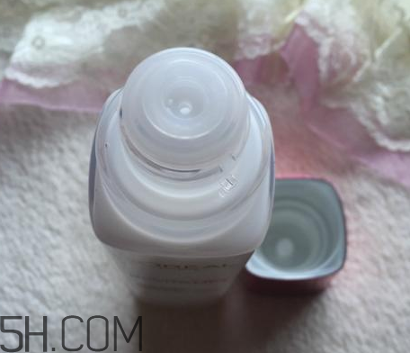 歐萊雅復(fù)顏清乳柔膚水適合年齡_適合膚質(zhì) 歐萊雅復(fù)顏清乳柔膚水適合年齡_適合膚質(zhì)