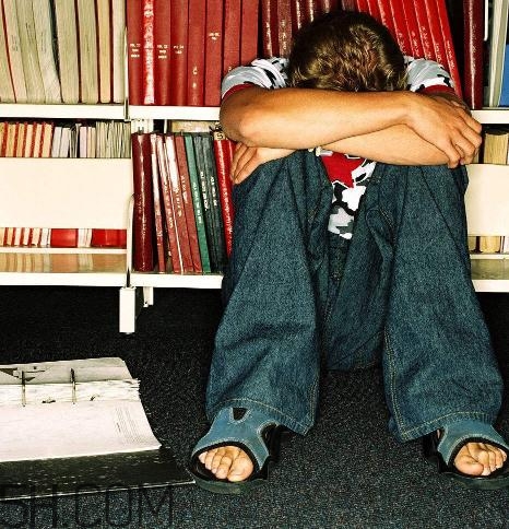 前列腺增生是什么原因引起的？前列腺增生吃什么藥？