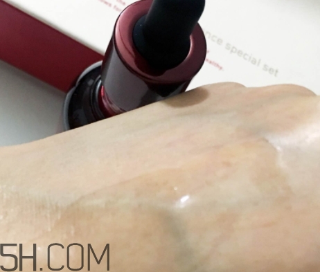 悅詩風(fēng)吟石榴系列多少錢？悅詩風(fēng)吟石榴系列專柜價(jià)格