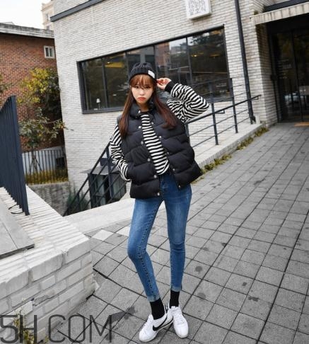 羽絨馬甲怎么搭配好看？羽絨馬甲搭配圖片