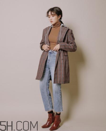 駝色內(nèi)搭配什么外套？駝色內(nèi)搭怎么搭配外套？