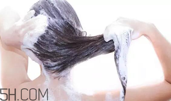 lush洗發(fā)皂怎么用？染發(fā)需要洗頭嗎？