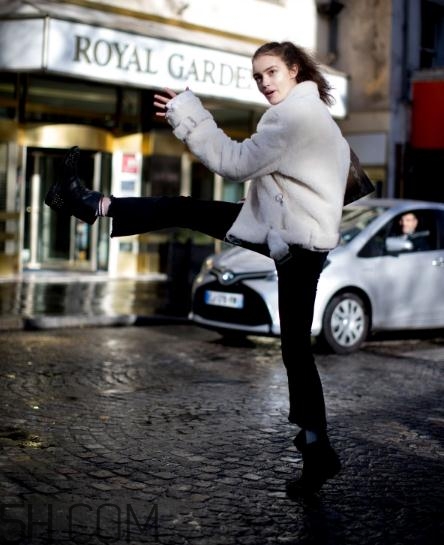 皮草是輕的好還是重的好？皮草怎么選購？