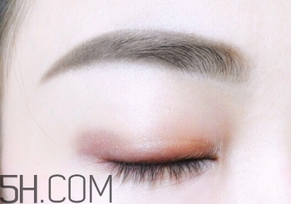 眼影可以帶上飛機(jī)嗎？眼影可以托運(yùn)嗎？