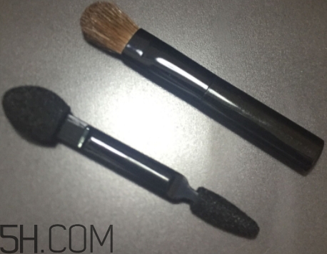 眼影可以帶上飛機(jī)嗎？眼影可以托運(yùn)嗎？