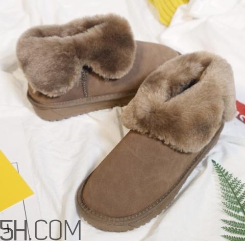 雪地靴買大還是買?。垦┑匮ベI小了怎么辦？