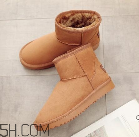 雪地靴買(mǎi)什么顏色好看？雪地靴什么顏色百搭？