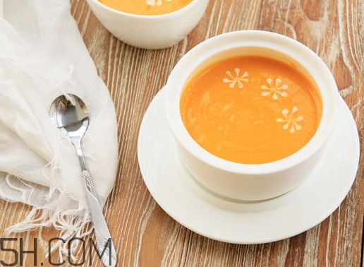 天氣干燥煲什么湯喝最好？氣候干燥喝什么茶好