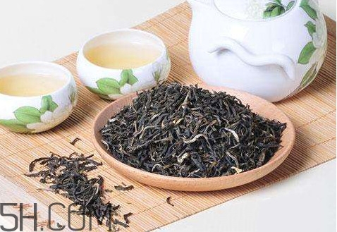 為什么很多茉莉花茶里面沒(méi)有花？上等的茉莉花茶需要幾窨