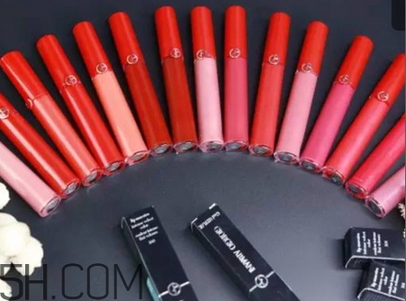 阿瑪尼紅管唇釉哪個(gè)顏色好看_哪個(gè)色號(hào)最火 阿瑪尼紅管唇釉哪個(gè)顏色好看_哪個(gè)色號(hào)最火