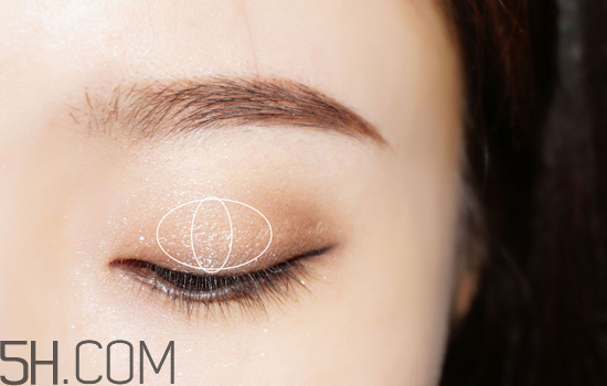 國(guó)產(chǎn)彩妝排行榜前十名 新手化妝詳細(xì)步驟和技巧圖解 國(guó)產(chǎn)彩妝排行榜前十名 新手化妝詳細(xì)步驟和技巧圖解