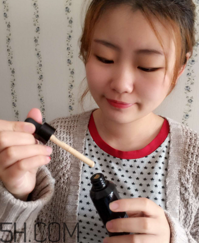 芭比波朗重蟲草粉底液色號 bobbi brown蟲草粉底液評測 芭比波朗重蟲草粉底液色號 bobbi brown蟲草粉底液評測