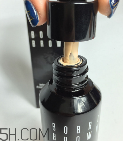 芭比波朗重蟲草粉底液色號 bobbi brown蟲草粉底液評測 芭比波朗重蟲草粉底液色號 bobbi brown蟲草粉底液評測