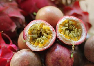 百香果怎么剝開(kāi)？百香果可以和葡萄酒混著喝嗎