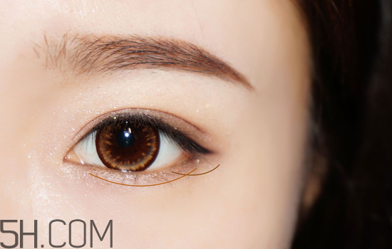 國(guó)產(chǎn)彩妝排行榜前十名 新手化妝詳細(xì)步驟和技巧圖解 國(guó)產(chǎn)彩妝排行榜前十名 新手化妝詳細(xì)步驟和技巧圖解