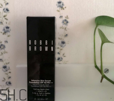 芭比波朗重蟲草粉底液色號 bobbi brown蟲草粉底液評測 芭比波朗重蟲草粉底液色號 bobbi brown蟲草粉底液評測