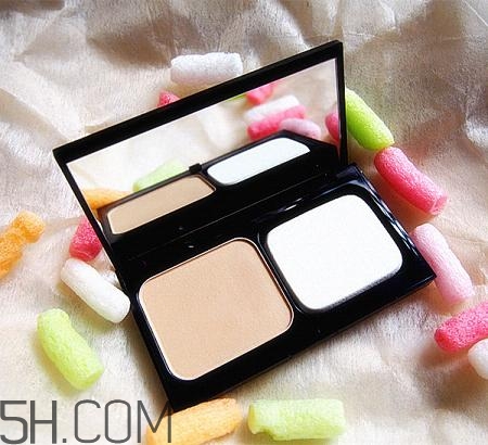 bobbi brown明星產(chǎn)品有哪些？bobbi brown膠囊氣墊好用嗎？