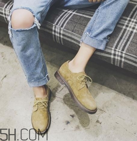 翻毛皮鞋怎么清洗？翻毛皮鞋可以用水洗嗎？