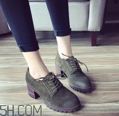 翻毛皮鞋發(fā)霉怎么處理？翻毛皮鞋沾水了怎么辦？