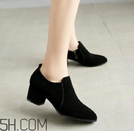 翻毛皮鞋發(fā)白怎么辦？翻毛皮鞋發(fā)亮怎么辦？