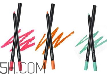 女生怎樣學(xué)會快速化妝？新手化妝需要的基本用品