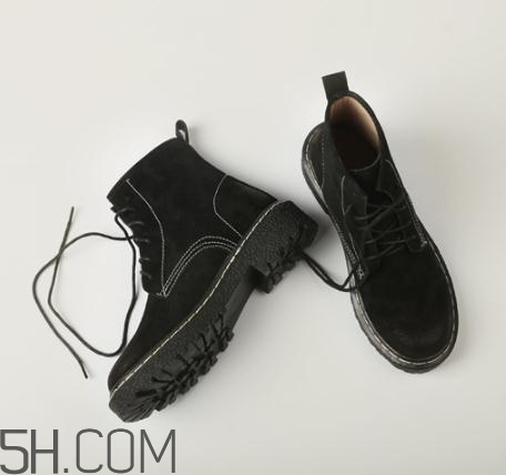 馬丁靴是什么季節(jié)穿的？馬丁靴可以夏天穿嗎？