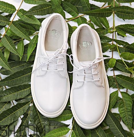 白色皮鞋劃痕怎么修復(fù)？白色皮鞋被刮傷怎么辦？