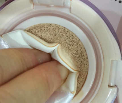 卡姿蘭氣墊cc和瑪麗黛佳哪個(gè)好？對(duì)比