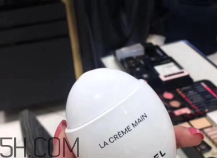 香奈兒la creme main護手霜怎么用？香奈兒鵝卵石護手霜評測