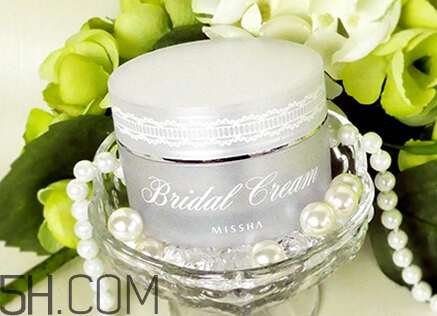 謎尚素顏霜需要卸妝嗎？謎尚嬌寵新娘亮膚素顏霜評(píng)測(cè)