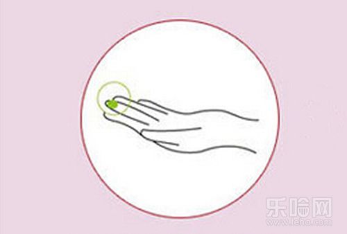 眼霜第幾步使用 眼霜的正確使用方法 眼霜第幾步使用 眼霜的正確使用方法