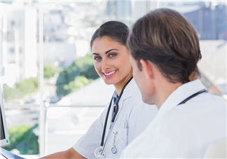 冠心病應(yīng)該掛什么科室？冠心病應(yīng)該做哪些檢查？