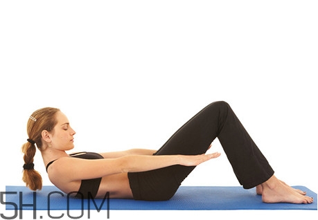 仰臥起坐起不來怎么辦？仰臥起坐對身體有傷害嗎