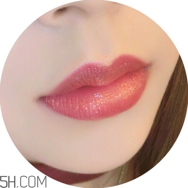 歐萊雅紛澤琉金唇膏g101試色 多少錢(qián)