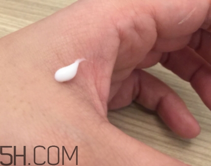 娜貝爾眼霜效果怎么樣？娜貝爾眼霜怎么用？